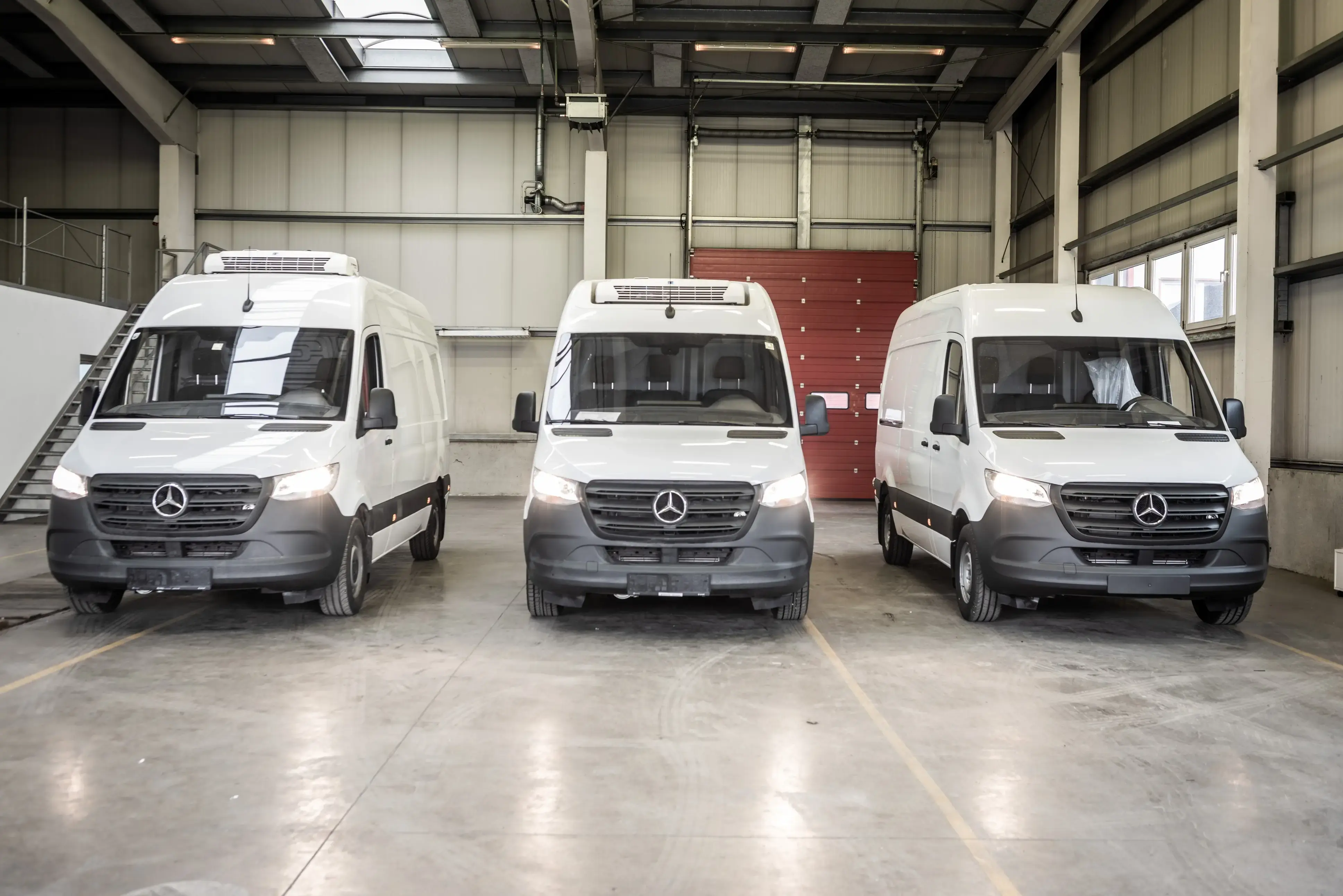 Mercedes Sprinter mit verschiedenen Kühlgeräten