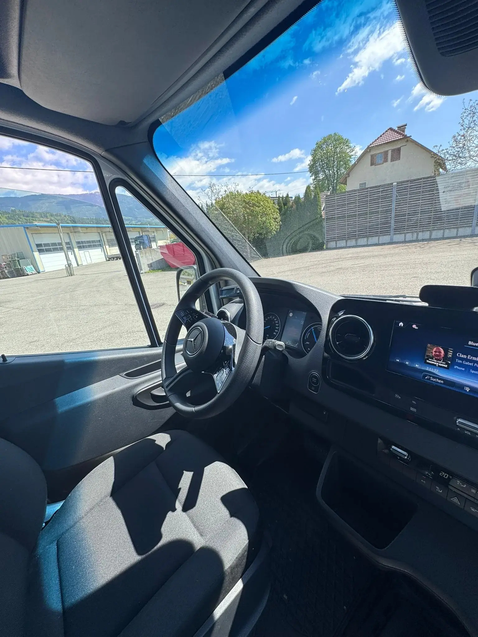 Mercedes eSprinter L2H2 RWD_2
